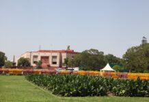 Індія посилює правила проти Deepfakes, чинячи тиск на соціальні мережі