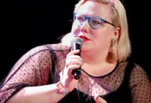 Memoáry podnítí kontroverzi: Lindy West “Dospělá rovnátka” a složitosti Polyamory