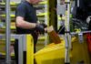 Трагедія на складі Amazon в Орегоні: розслідування смерті працівника
