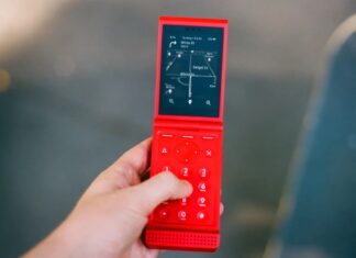 Light Flip : Pourquoi ce téléphone à clapet coloré à 299 $ est la solution minimaliste abordable